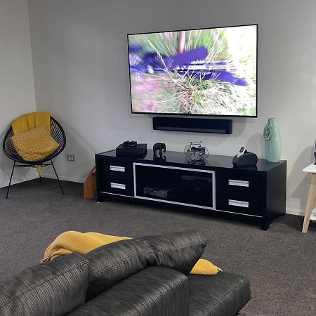 Titoki Grove Apartment Cambridge Bagian luar foto