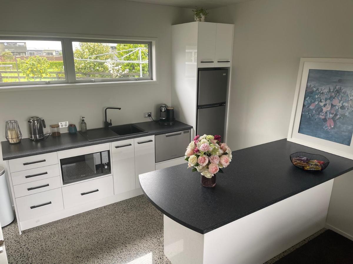 Titoki Grove Apartment Cambridge Bagian luar foto